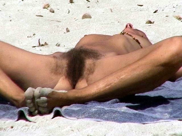 Masturbation plage fan photos