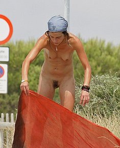 voyeur beach nude women