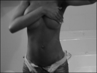 ebony_girlfriends_000032.jpg